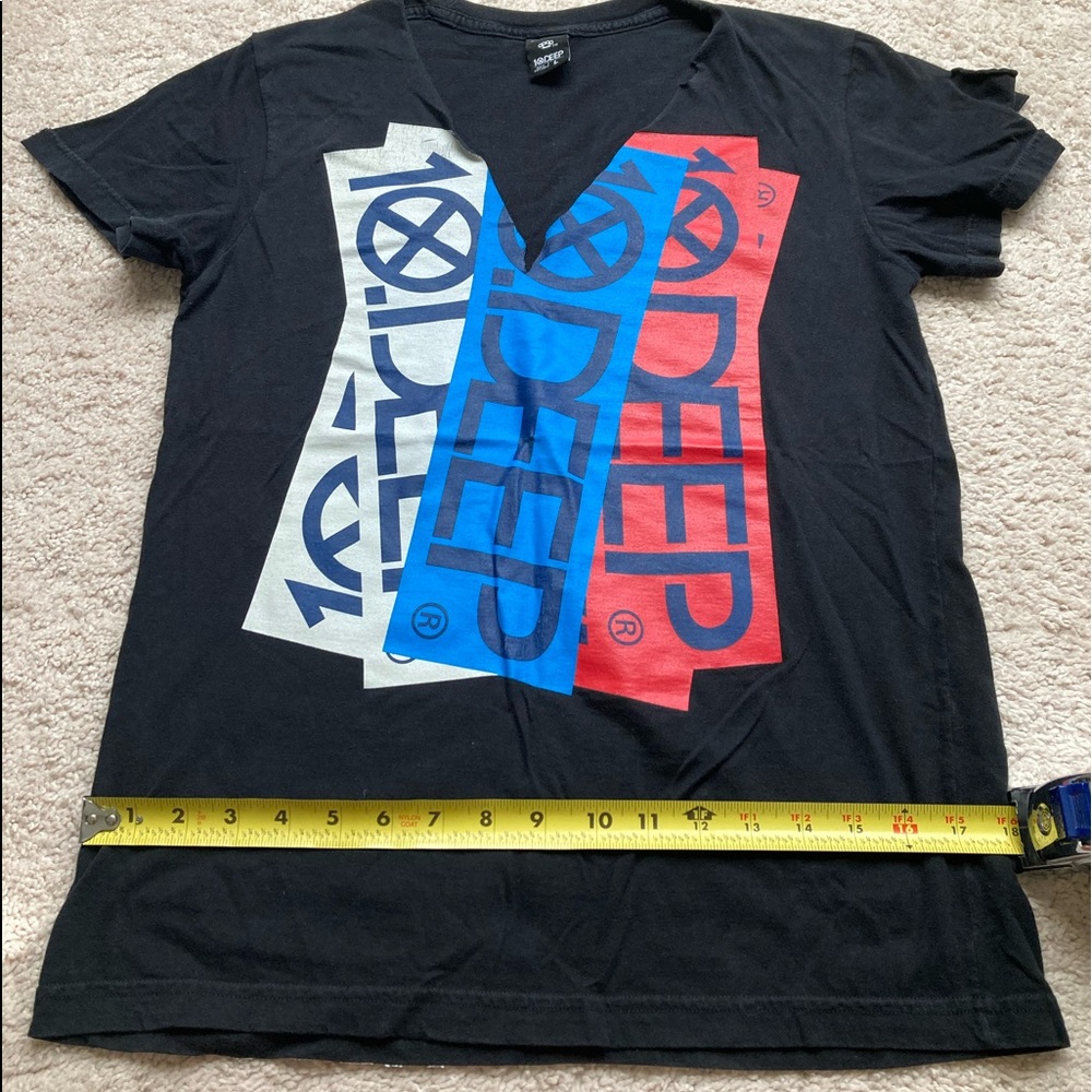 10 Deep Tee - Picture 2 of 5